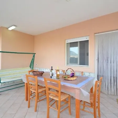 Holiday home Elena